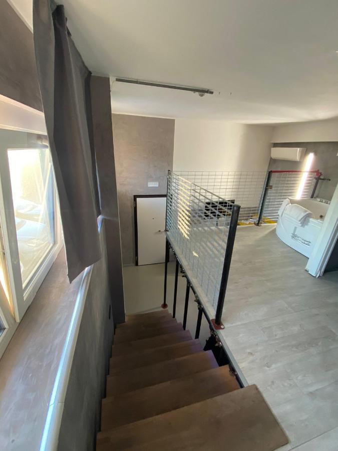 B2In Suite & Office Капріате-Сан-Джервазіо Екстер'єр фото