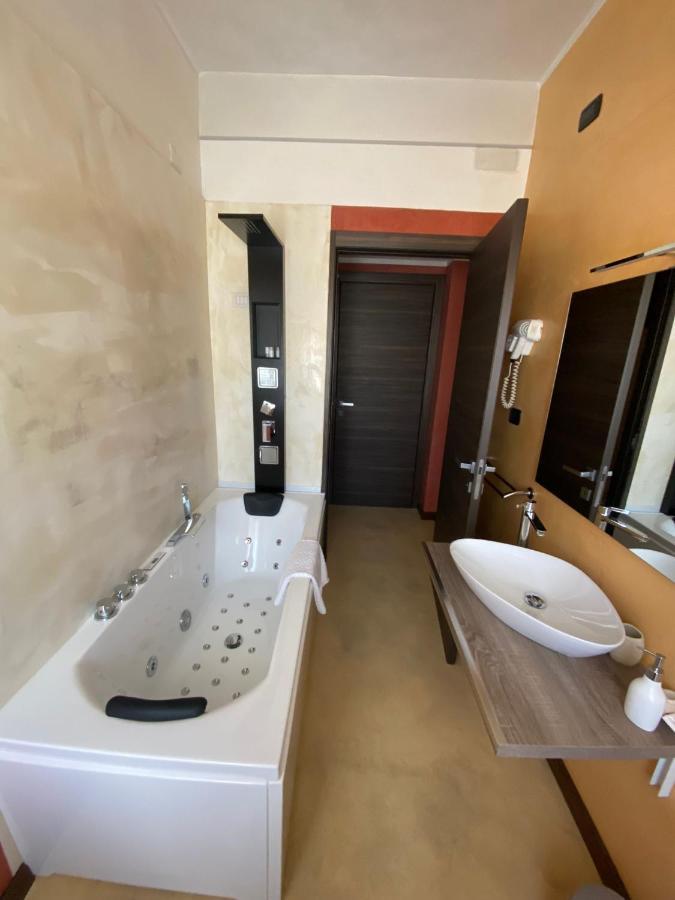 B2In Suite & Office Капріате-Сан-Джервазіо Екстер'єр фото